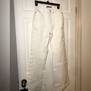 Cambio White Jeans Side Floral Embroidery Straight High Rise Size 6 Feminine